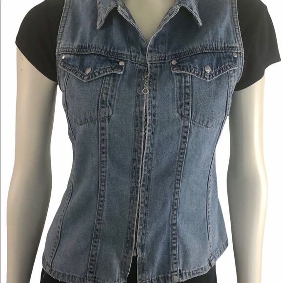 Women’s Life Basics Distressed Denim Vest Size Medium - Picture 5 of 5